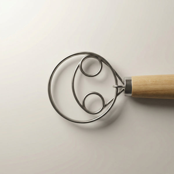 Dánská metla s dlouhou dřevěnou rukojetí na těsto