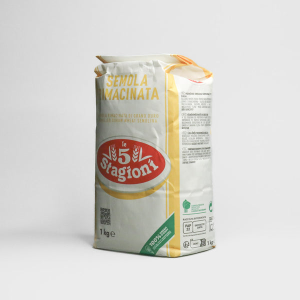 Italská mouka semola rimacinata 1 kg od Le 5 Stagioni je kvalitní mouka na pečení.