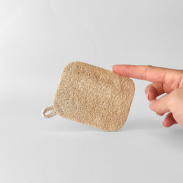 Prírodná umývacia hubka z lufy – opakovane použiteľná, s uškom na zavesenie