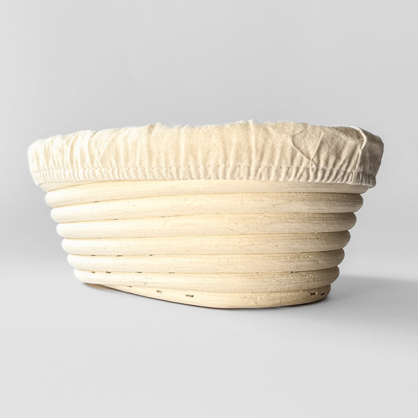 Malá ratanová ošatka na kynutí chleba oválná (600–750 g těsta)