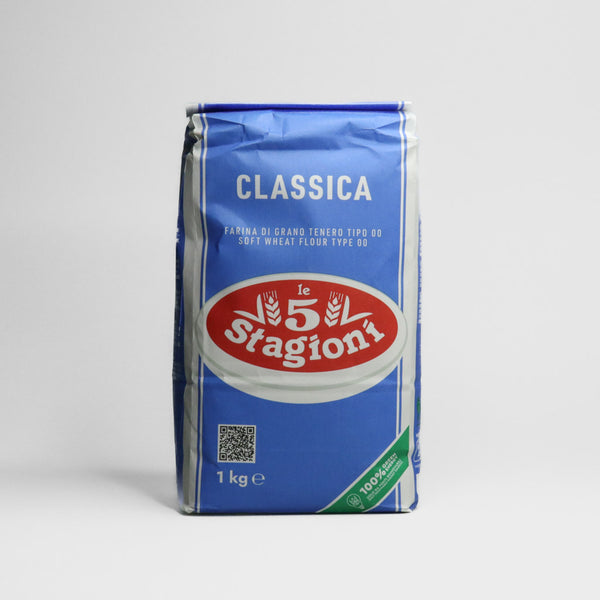 Základ každé kuchyně je výběrová univerzální hladká mouka Classica od Le 5 Stagioni z Itálie.