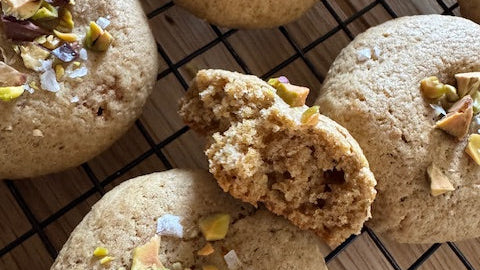 Pistáciové sušenky z grahamové mouky a zbytkového kvásku