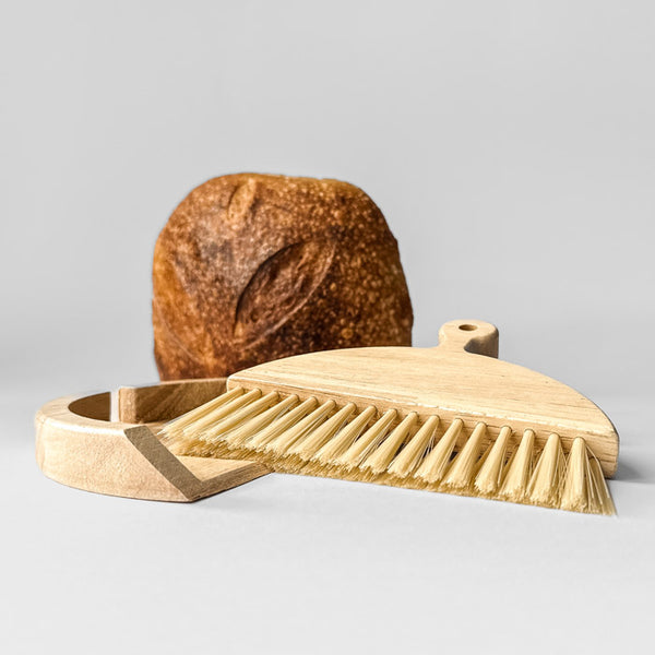 Dřevěný smetáček a lopatka v japonském stylu