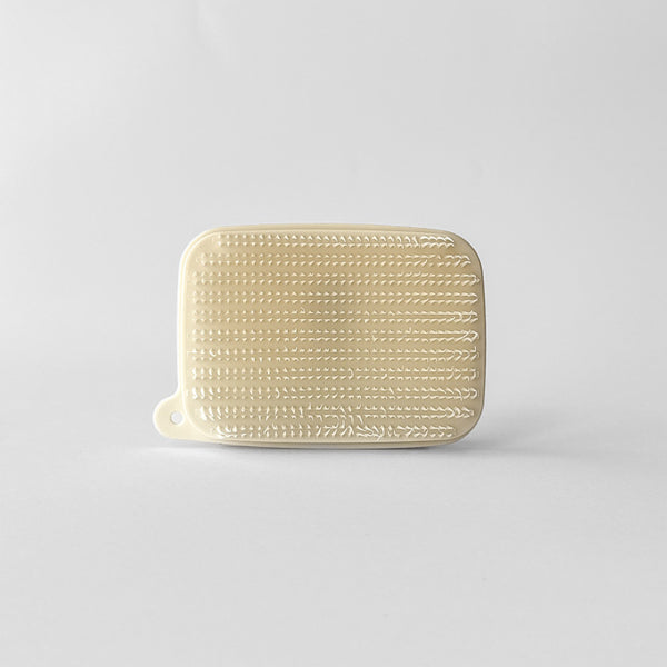 Univerzálna hubka na odstraňovanie cesta z misy a čistenie zeleniny – béžová